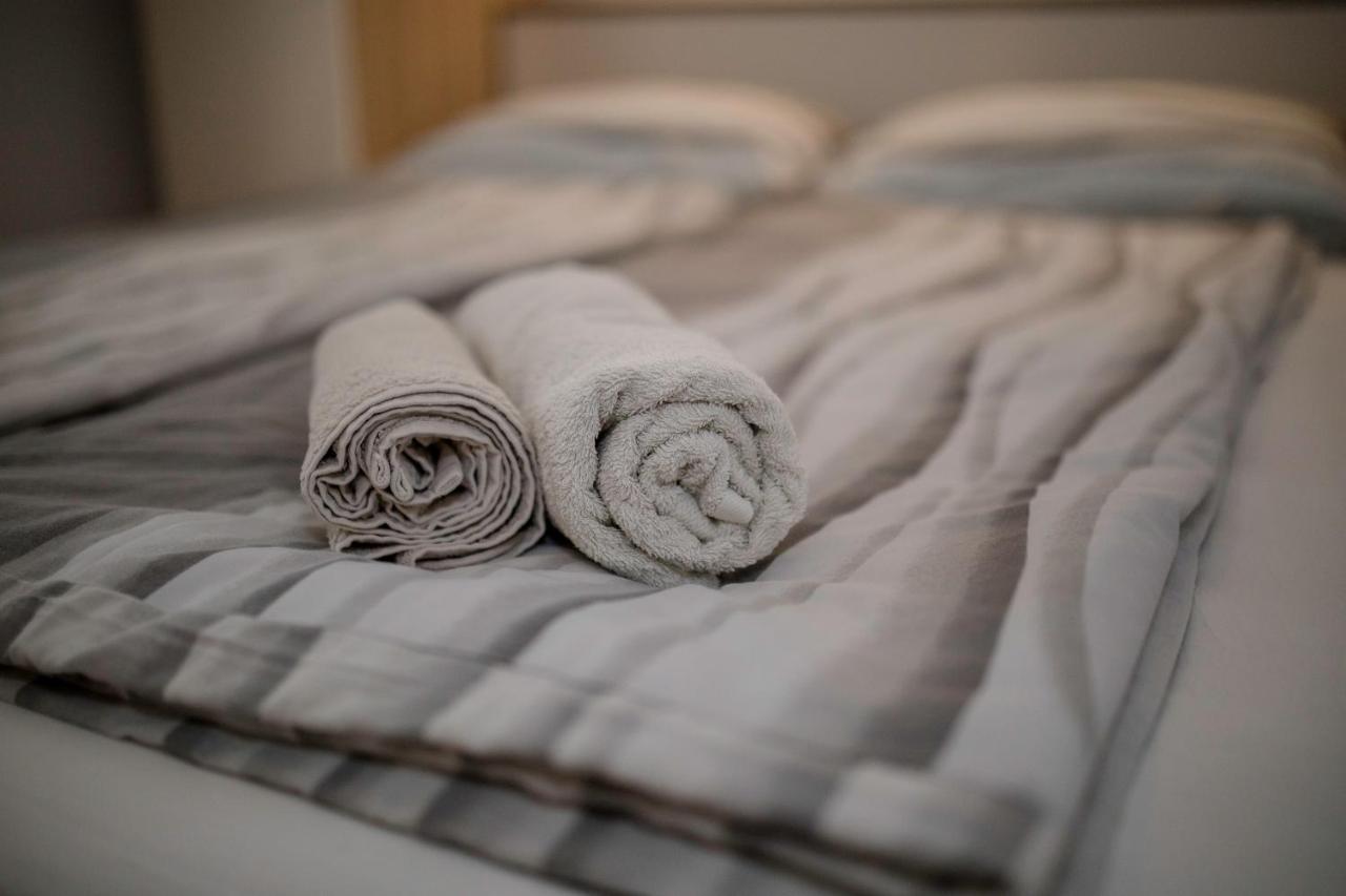 Apartments And Rooms Bolero ราบ ภายนอก รูปภาพ