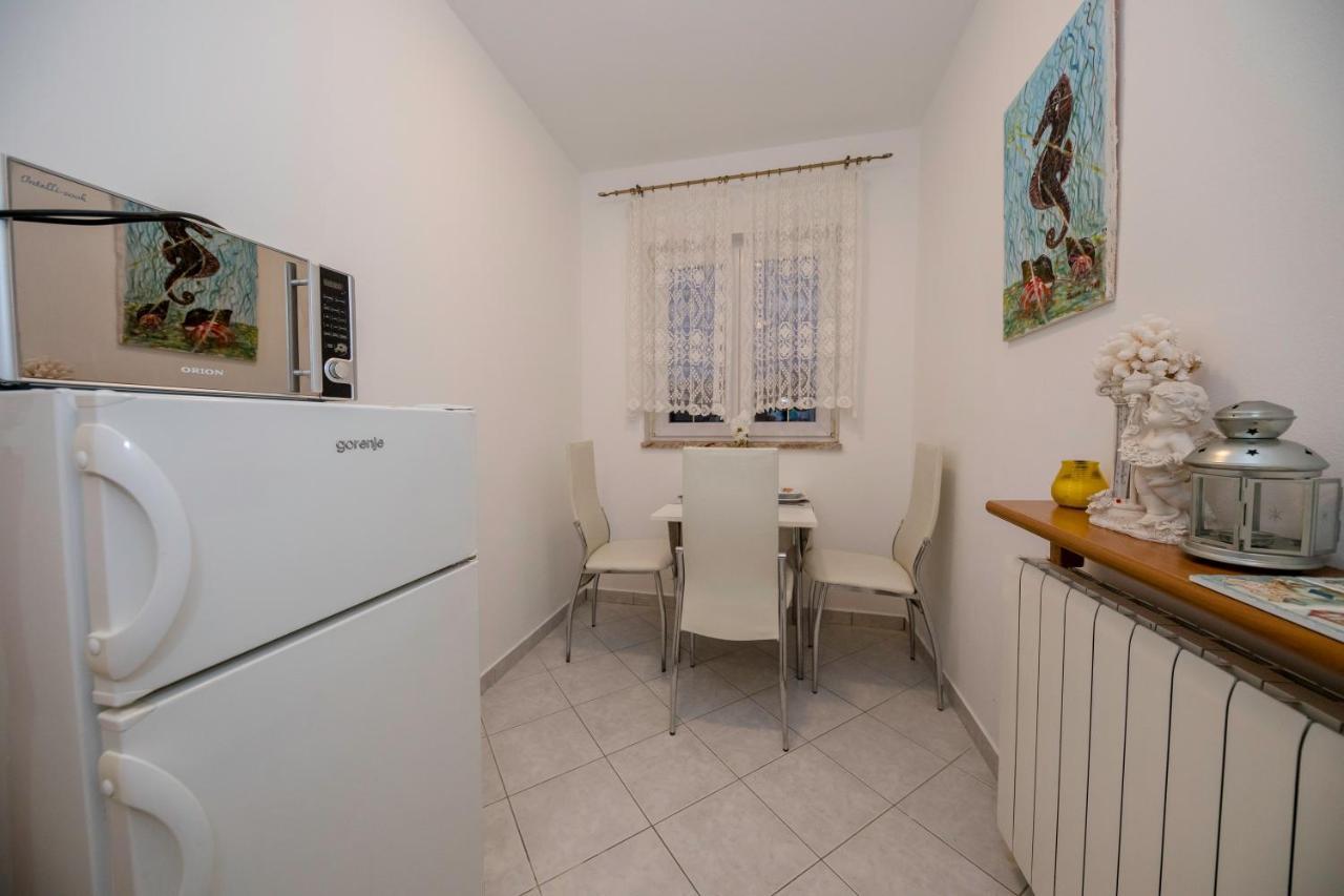 Apartments And Rooms Bolero ราบ ภายนอก รูปภาพ