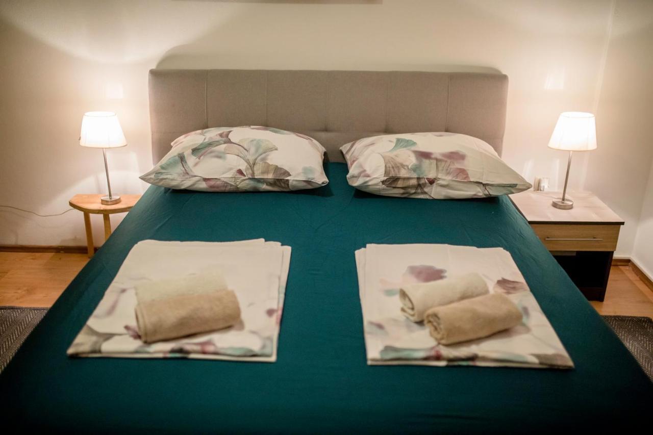 Apartments And Rooms Bolero ราบ ภายนอก รูปภาพ