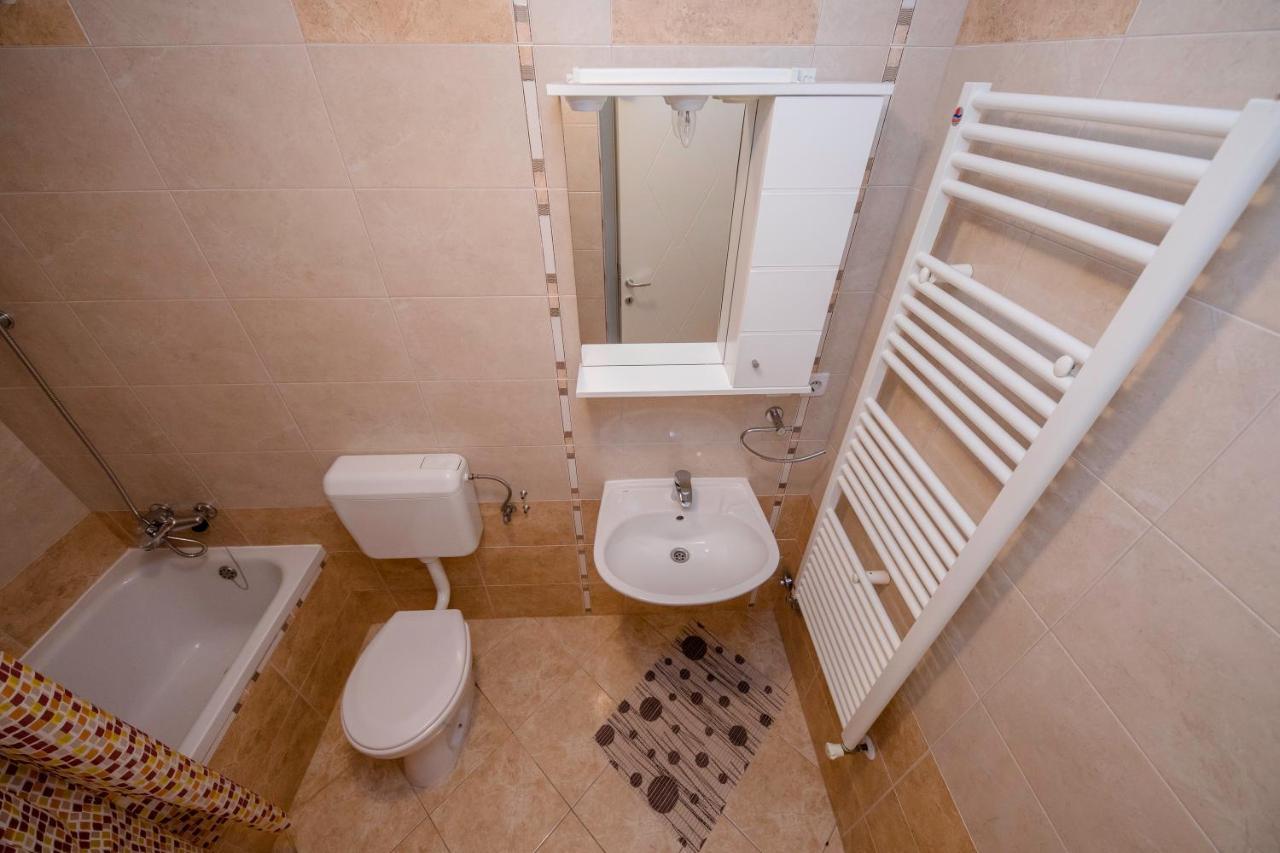Apartments And Rooms Bolero ราบ ภายนอก รูปภาพ