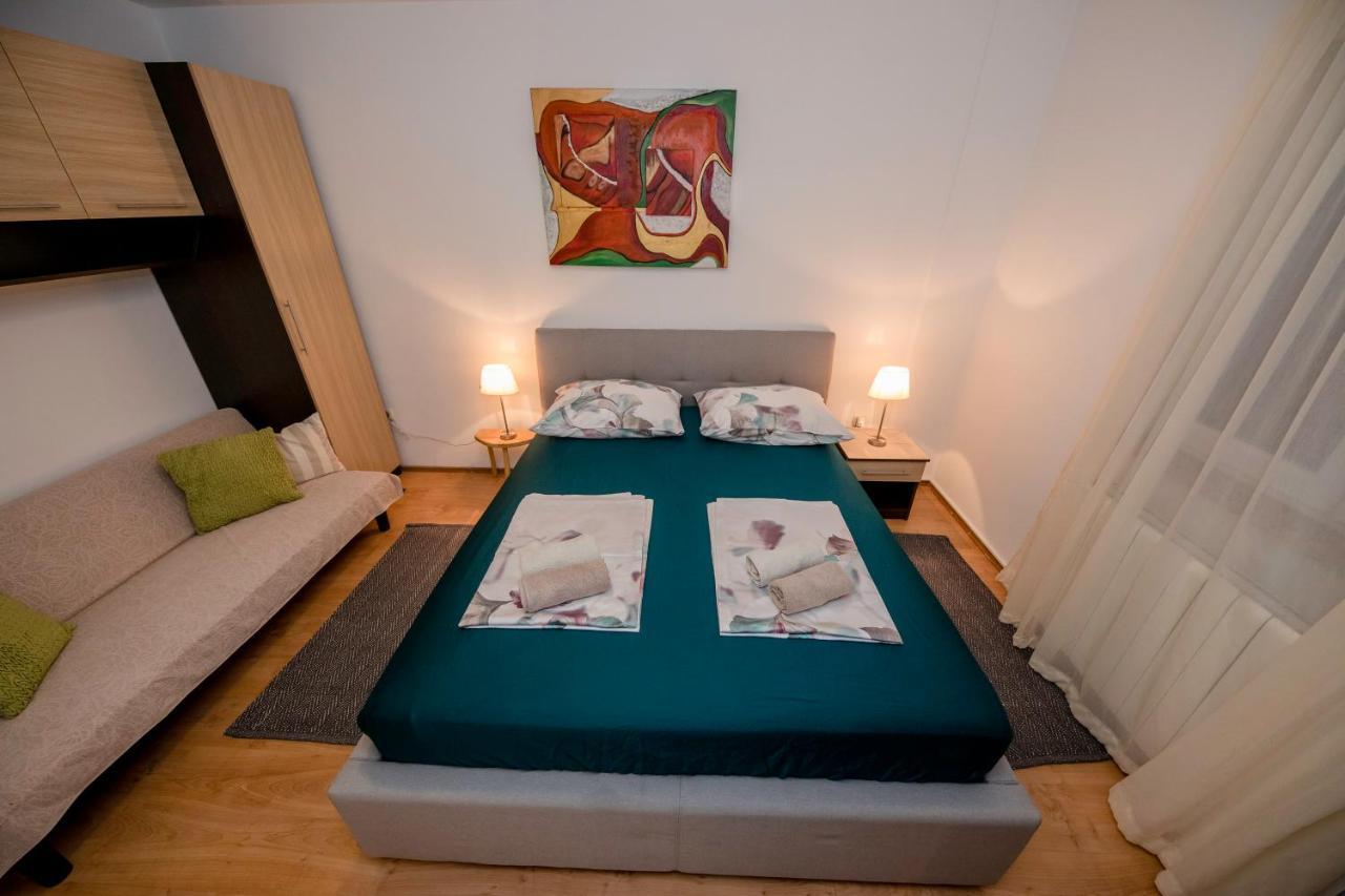 Apartments And Rooms Bolero ราบ ภายนอก รูปภาพ