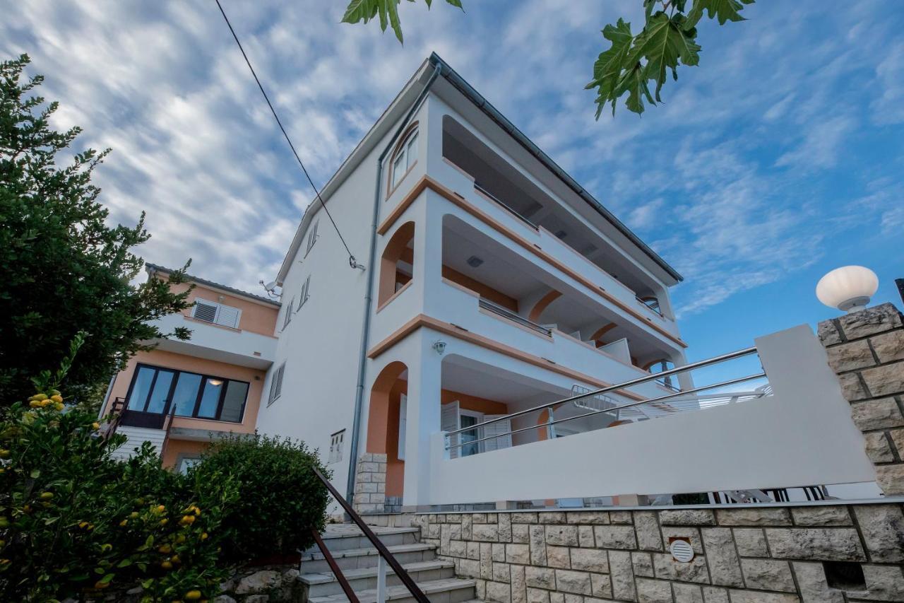 Apartments And Rooms Bolero ราบ ภายนอก รูปภาพ