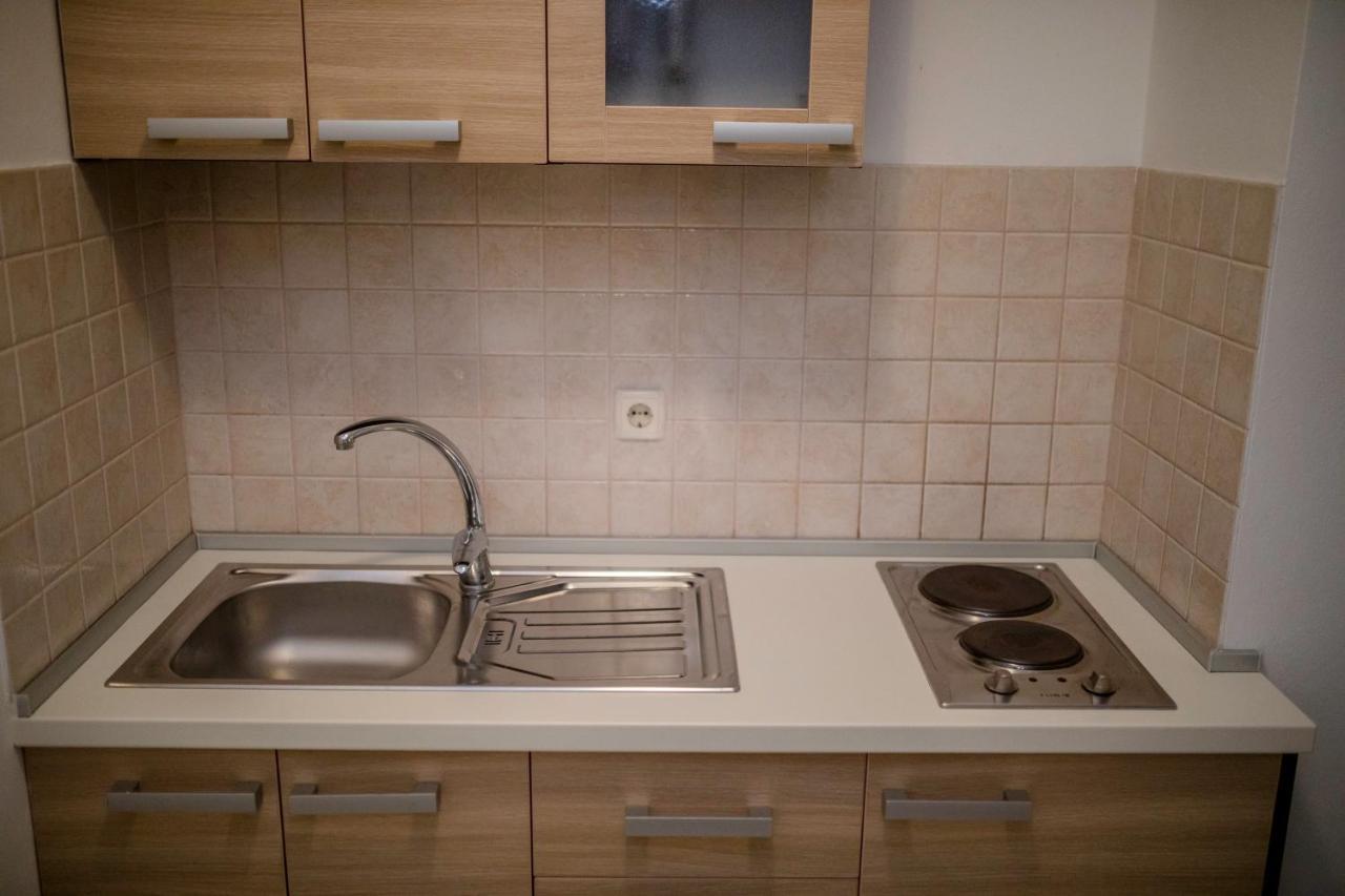 Apartments And Rooms Bolero ราบ ภายนอก รูปภาพ