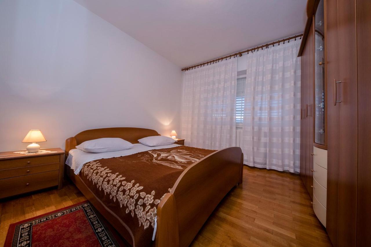 Apartments And Rooms Bolero ราบ ภายนอก รูปภาพ