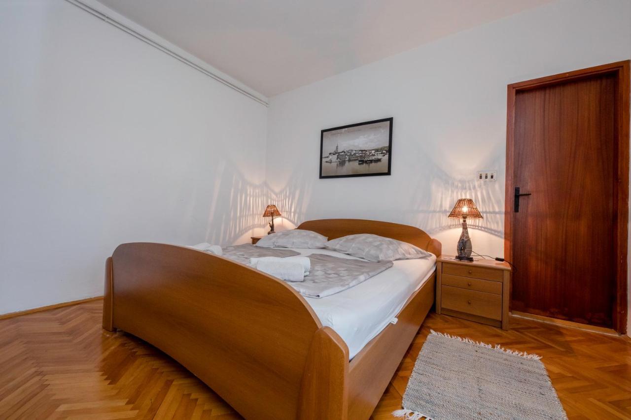 Apartments And Rooms Bolero ราบ ภายนอก รูปภาพ